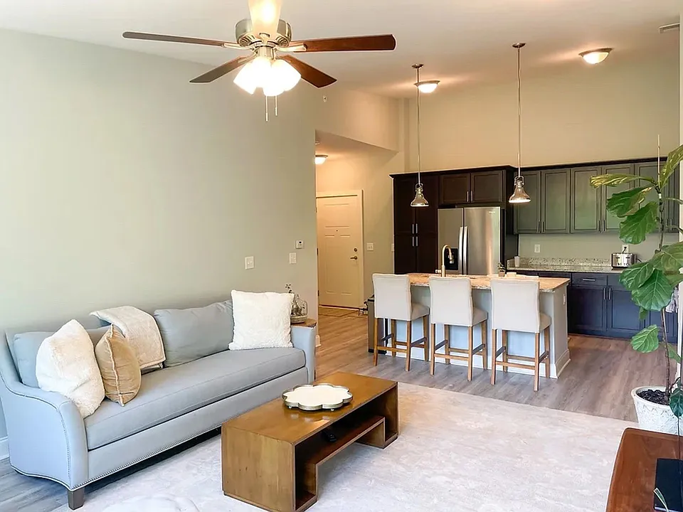 Ridgestone Apartments