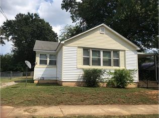 508 7th St, Tuscumbia, AL 35674