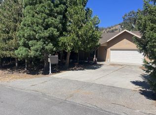 18490 Davos Dr, Tehachapi, CA 93561
