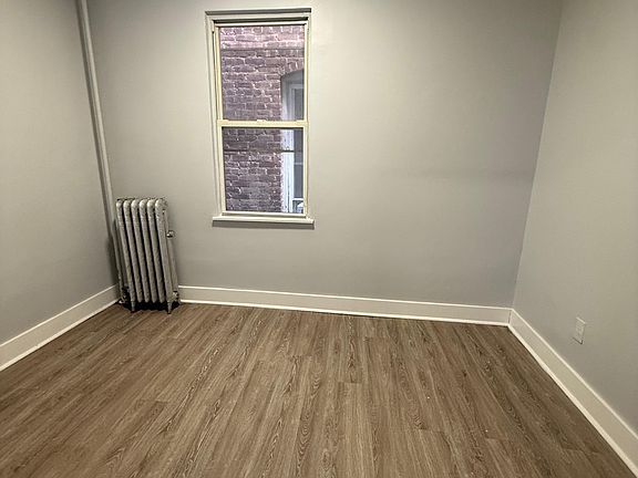 2nd image of 1034 S Orange Ave #1F