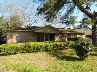 512 W Lee St, Chickasaw, AL 36611