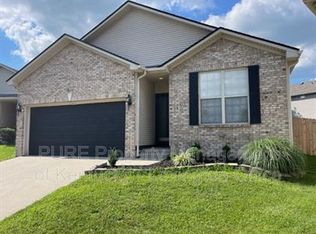 2729 Bay Cedar Cv, Lexington, KY 40511