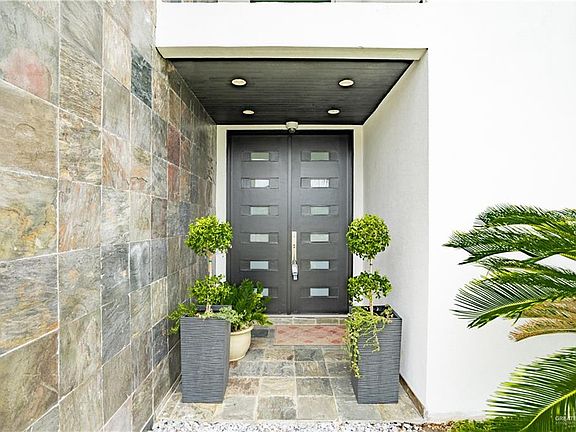 4th image of 2431 Christina Ave