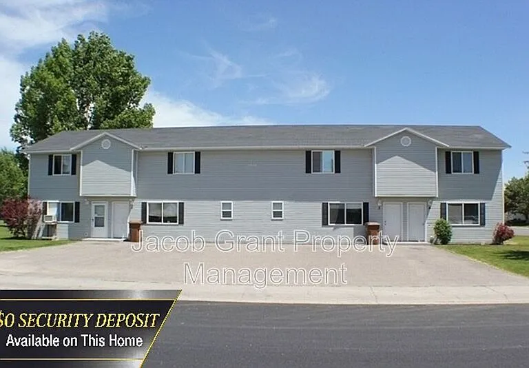 4946 Cole St #1 — Photo 1