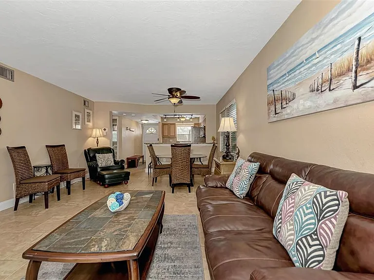 116 Vista Hermosa Cir #210C — Photo 20