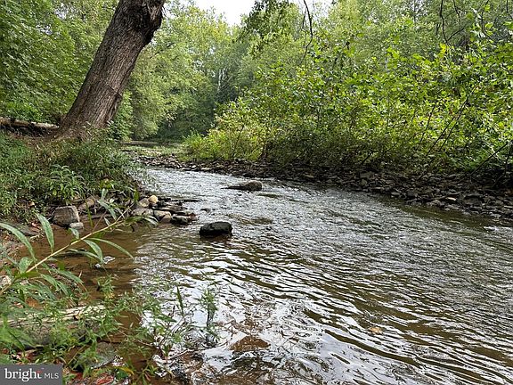4th image of 9184 Cold Stream Rd