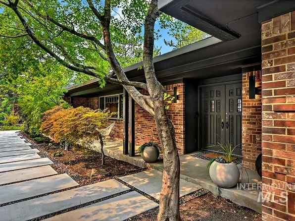 520 E Crestline Dr, Boise, ID 83702
