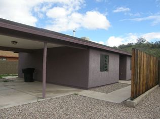 116 S Santa Cruz Rd, Huachuca City, AZ 85616