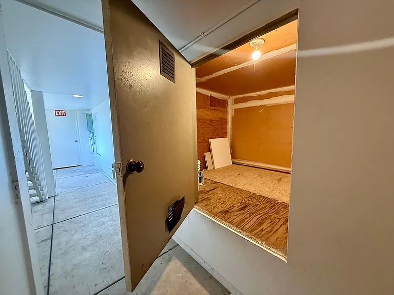 30 Andrew Dr #121 — Photo 26