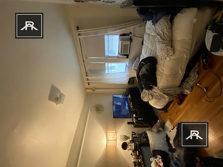 1689 Commonwealth Ave #10 — Photo 8