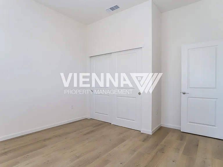 8092 Quiet Knolls Dr — Photo 15
