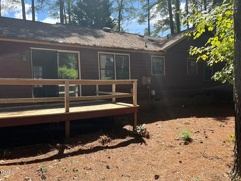 200 Lake Pine Dr — Photo 7