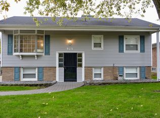 925 Highland Ave, Thornton, IL 60476