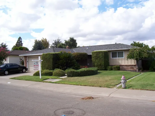 92 Moonlit Cir, Sacramento, CA 95831