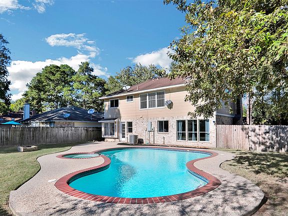 3rd image of 5203 Village Springs Dr