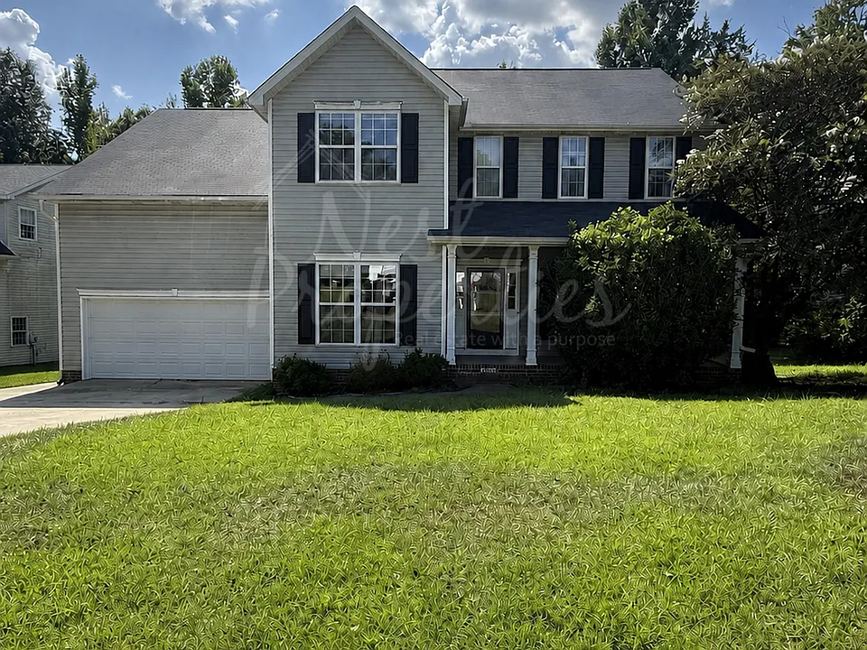 208 Saints Creek Ln