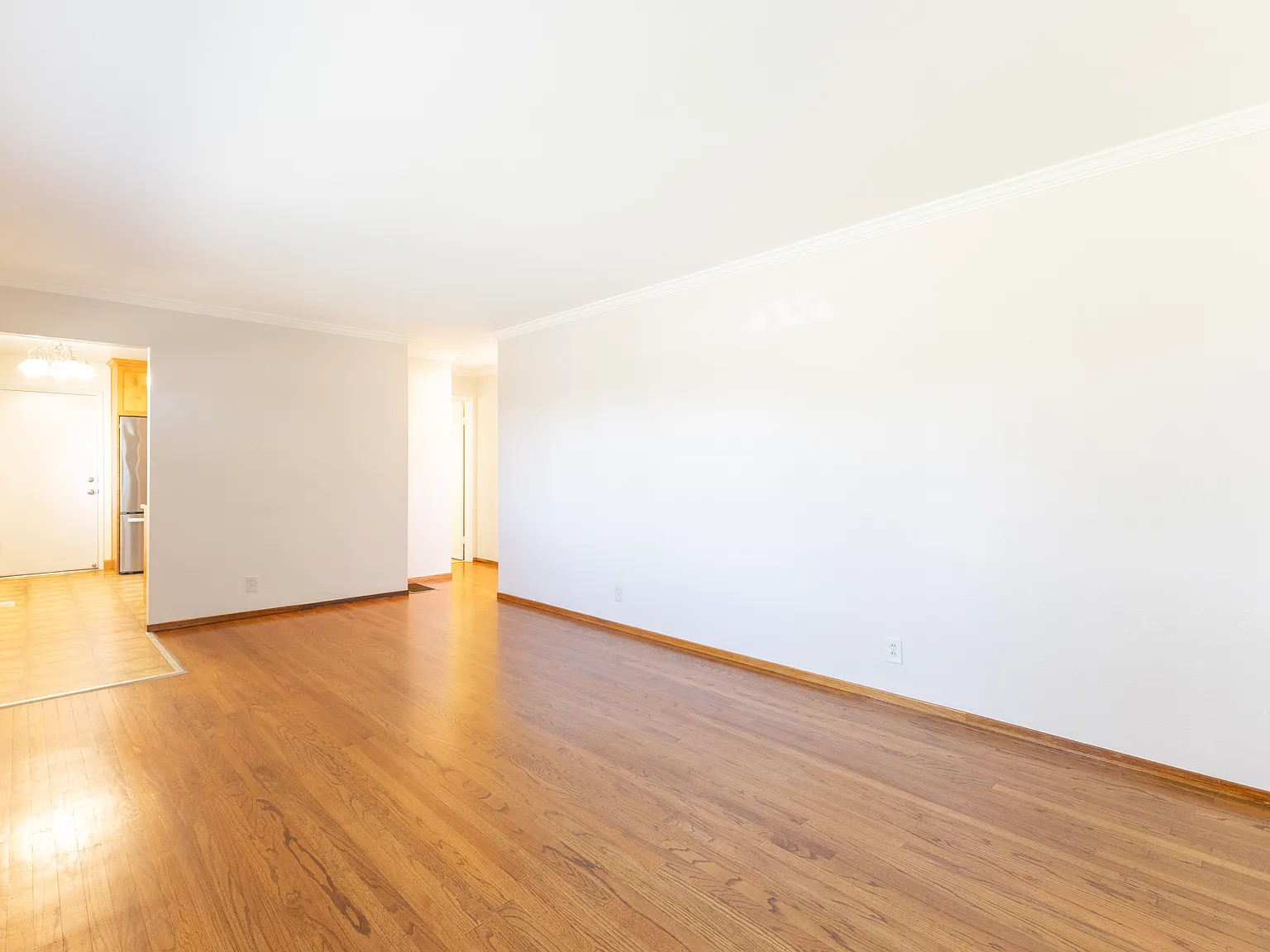 2 bed, 772 sqft, $2,100 — Photo 4