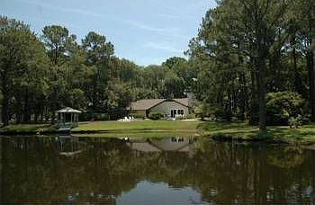 2nd image of 6 Plantation Dr