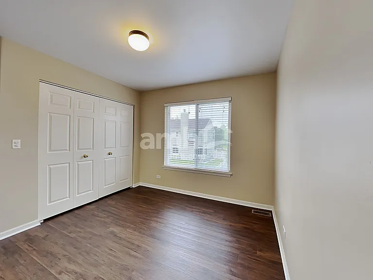 266 W Holly Ct — Photo 18