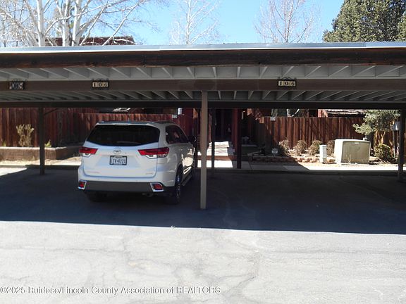 3rd image of 106 Turnberry Ln #106