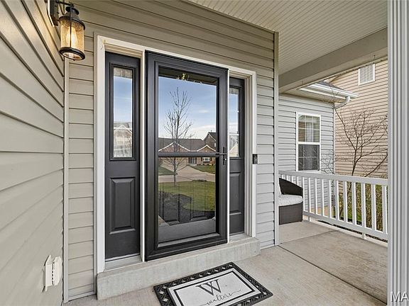 3rd image of 408 Hollowgate Ct