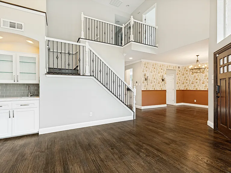 18515 Kelly Cave Trl — Photo 3