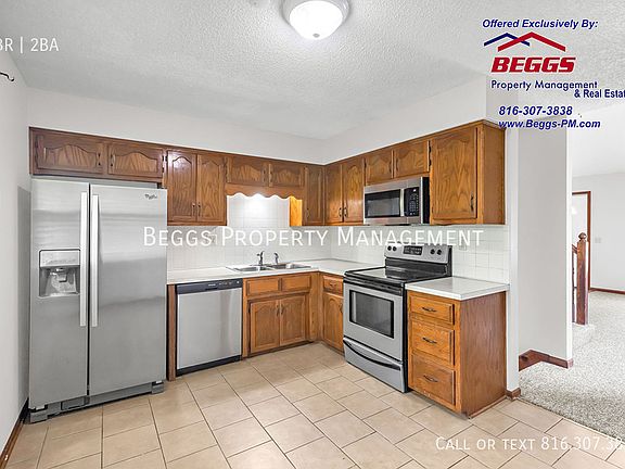 5th image of 1410 Laurel St