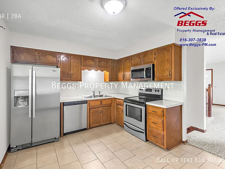 1410 Laurel St — Photo 5