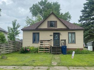 311 4th Ave SW, Watertown, SD 57201