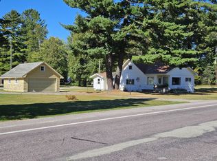 8158 Pine St, Germfask, MI 49836