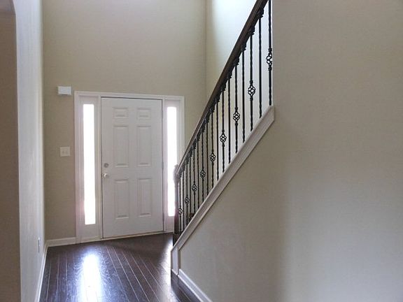 3rd image of 1718 Creek Stone Dr