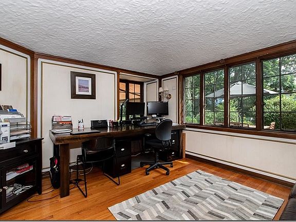 5th image of 3149 Van Aken Blvd