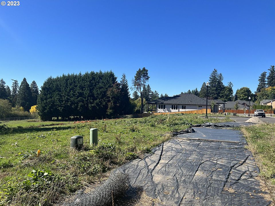 2nd image of 2515 SE 116th Ct
