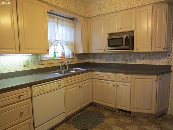 4th image of 1144 Woodside Dr