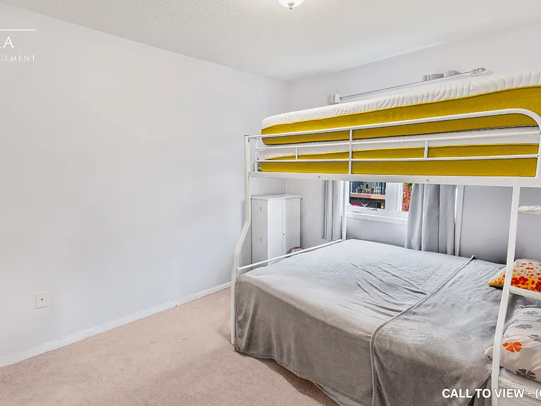 44 Thackery Dr — Photo 16