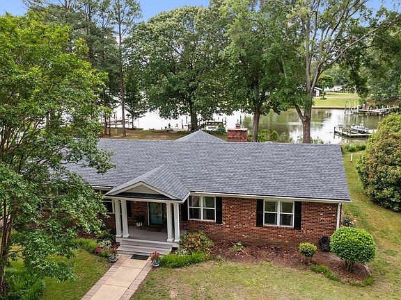 2nd image of 266 Wilton Woods Dr
