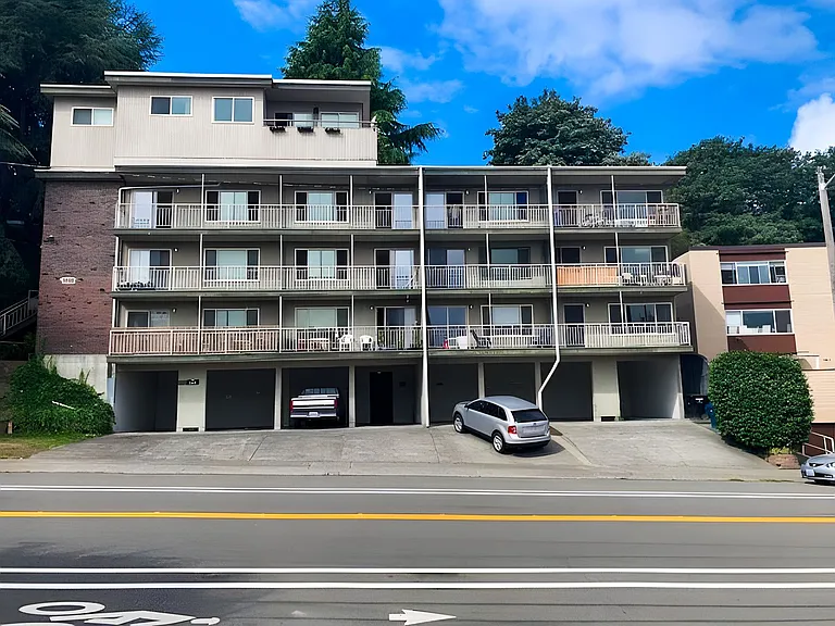 The Dexter - Located on Dexter Ave is steps from the Fremont Bridge — Photo 35