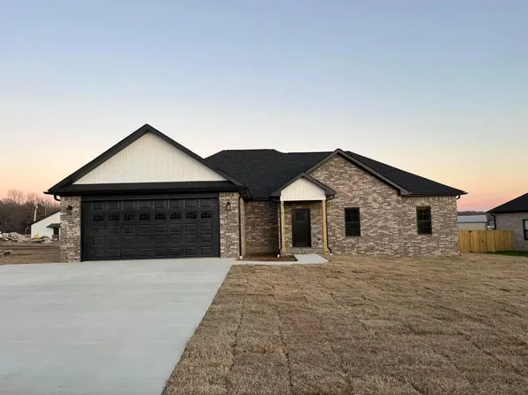 130 Ashley Faith Dr, Batesville, AR 72501