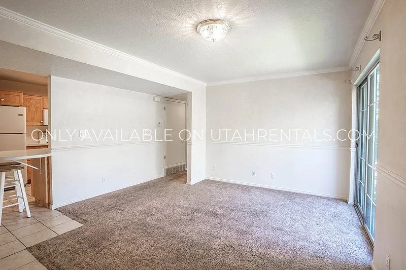 3 bed, 2.0 bath, 969 sqft, $1,650 — Photo 4