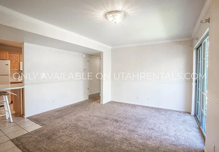 1214 W 1380 N — Photo 4