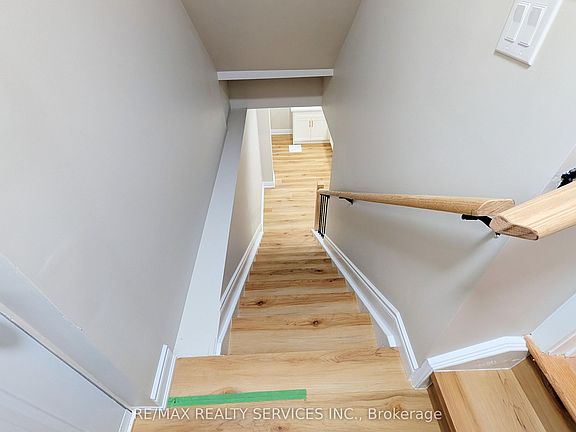 4th image of 21 Keelson St #Basement