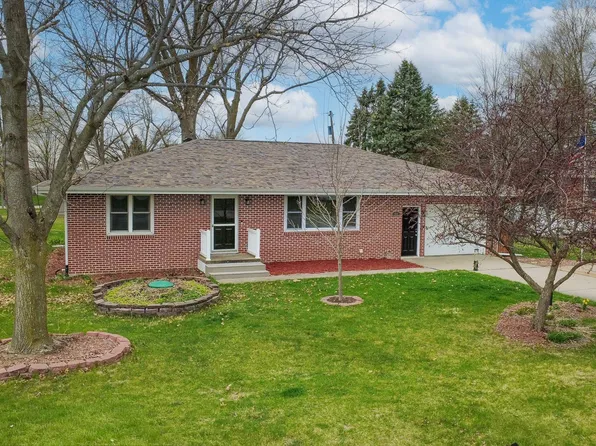 235 S Chestnut St, Fremont, IA 52561