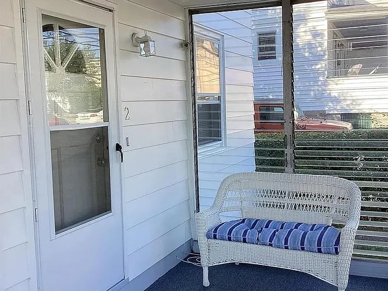 Screened in front porch