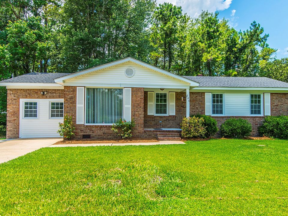 1st image of 206 Limehouse Dr
