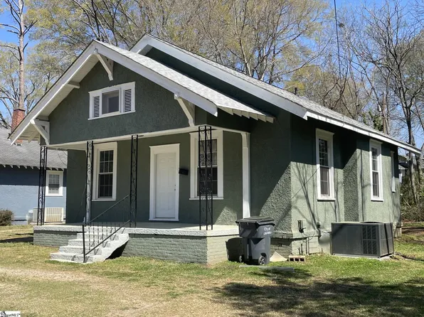 100 Cedar St, Laurens, SC 29360