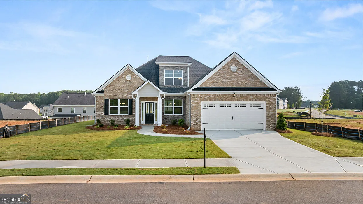 280 Staffin Dr photo 1