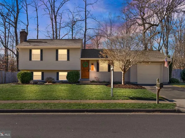 7902 Cliff Rock Ct, Springfield, VA 22153