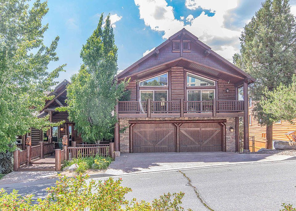 1st image of 426 Starlight Cir