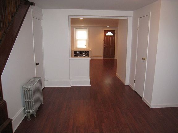 4th image of 319 Saint Marys St