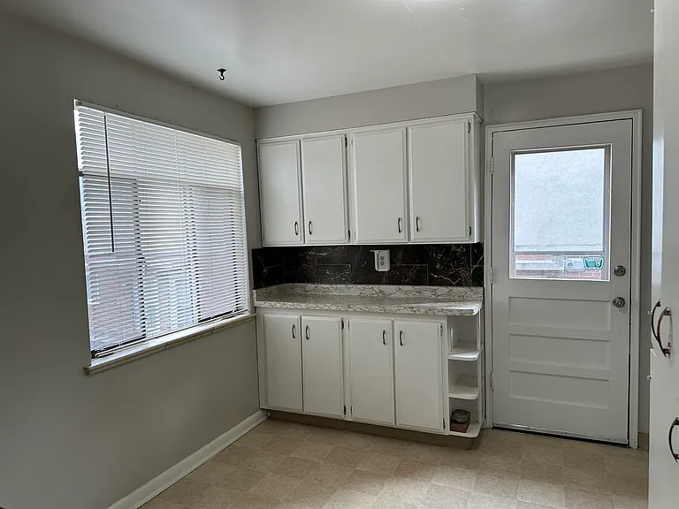 2340 S Race St Apartments — Photo 7